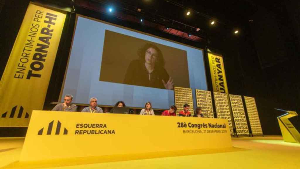 La secretaria general de ERC, Marta Rovira, interviene por videoconferencia en el 28º Congreso del partido / ERC