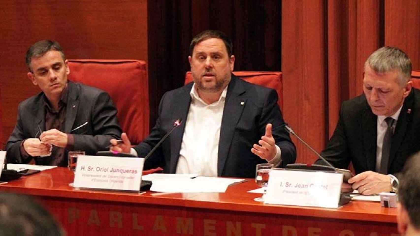 El vicepresidente económico de la Generalitat, Oriol Junqueras, durante su comparecencia en el Parlamento catalán / PARLAMENT