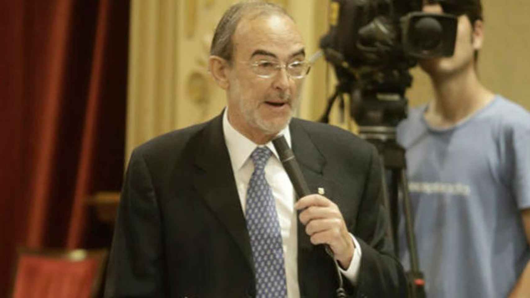 El diputado socialista Antoni Diéguez durante una intervención en el parlamento balear.