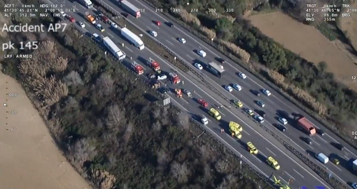 Imagen aérea de la autopista AP-7, donde se ha producido un accidente / SCT