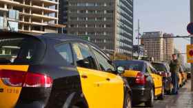 Una parada de taxis en la zona del Fòrum de Barcelona / CG nuevo