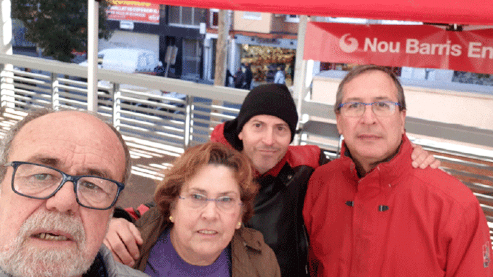 José V. Madolell (1i), cargo de Barcelona en Comú (BComú), defendió la 'funeraria exprés' como un vecino anónimo / CG