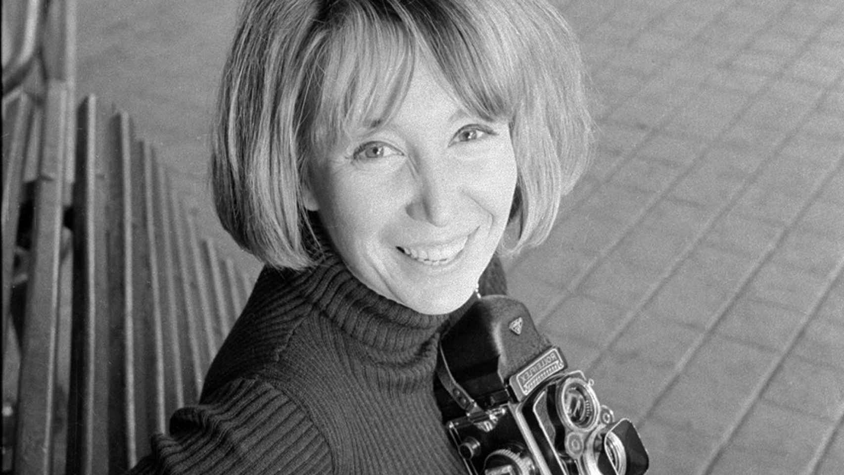 Joana Biarnés en la estación de Atocha en los años 70