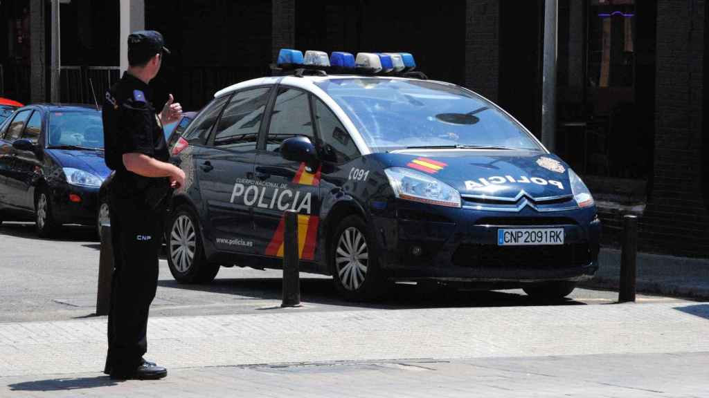 Una patrulla de la Policía Nacional en una imagen de archivo / EFE