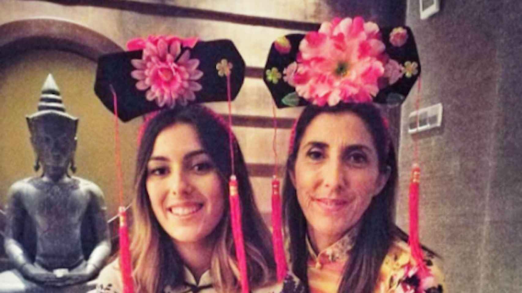 La presentadora y actriz, Paz Padilla, junto a su hija, en la fiesta de celebración de su 48 cumpleaños / CG