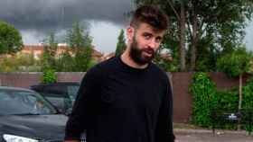 Gerard Piqué en su llegada a casa