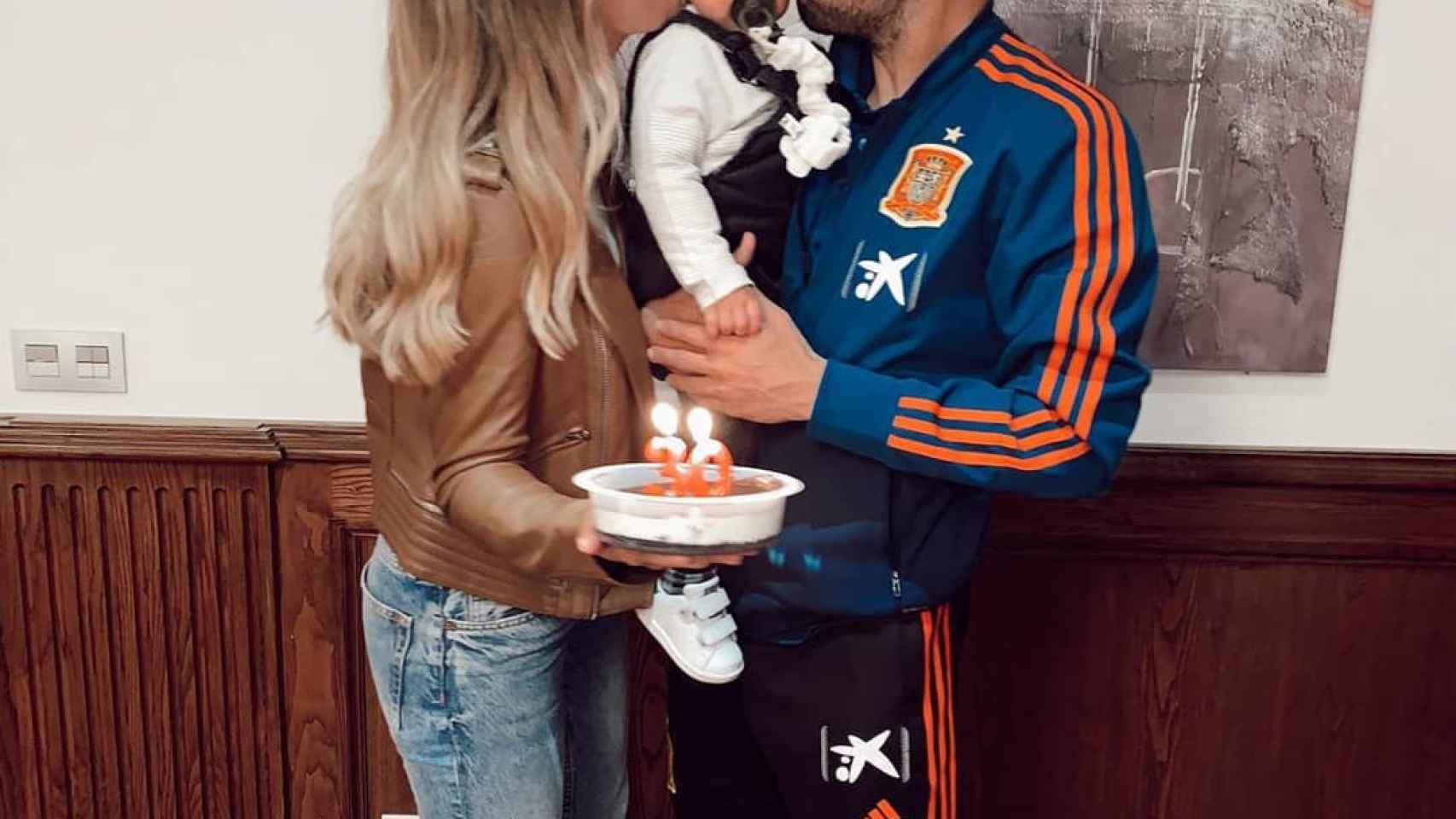 Jordi Alba recibe la visita más especial por el día de su cumpleaños : INSTAGRAM