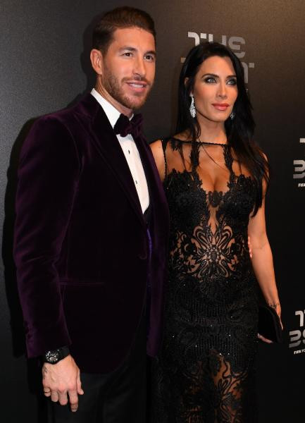 Pilar Rubio con Sergio Ramos en la gala The Best 2017 / EFE