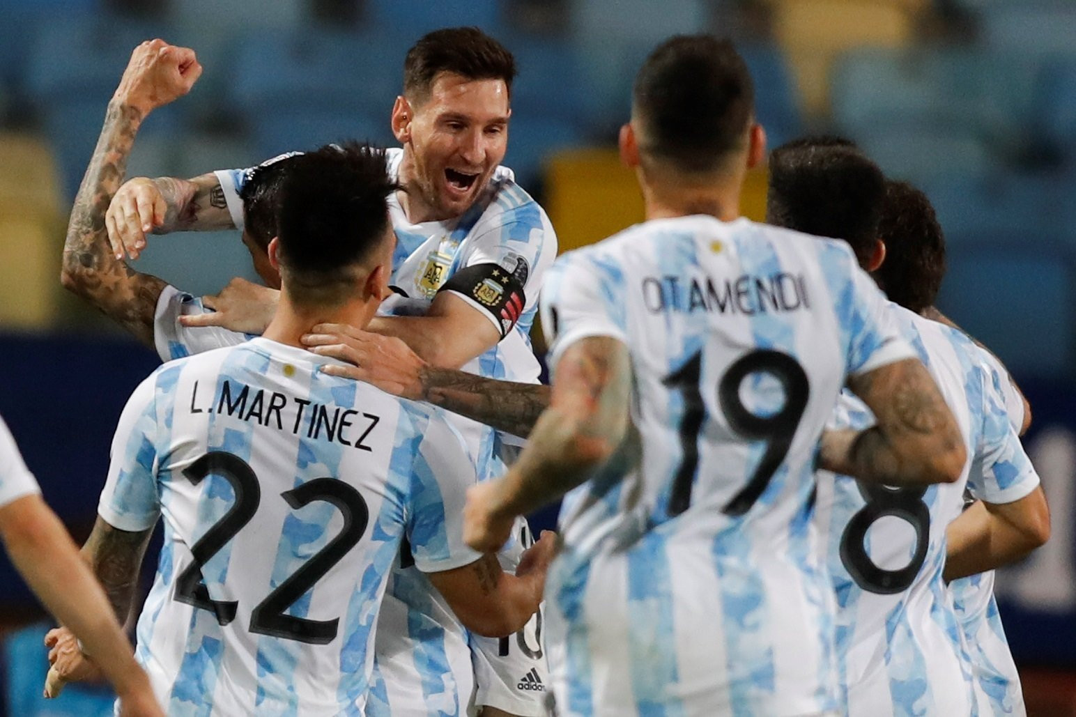 Leo Messi celebrando un gol ante Ecuador en cuartos, antes de la final Argentina-Brasil / EFE