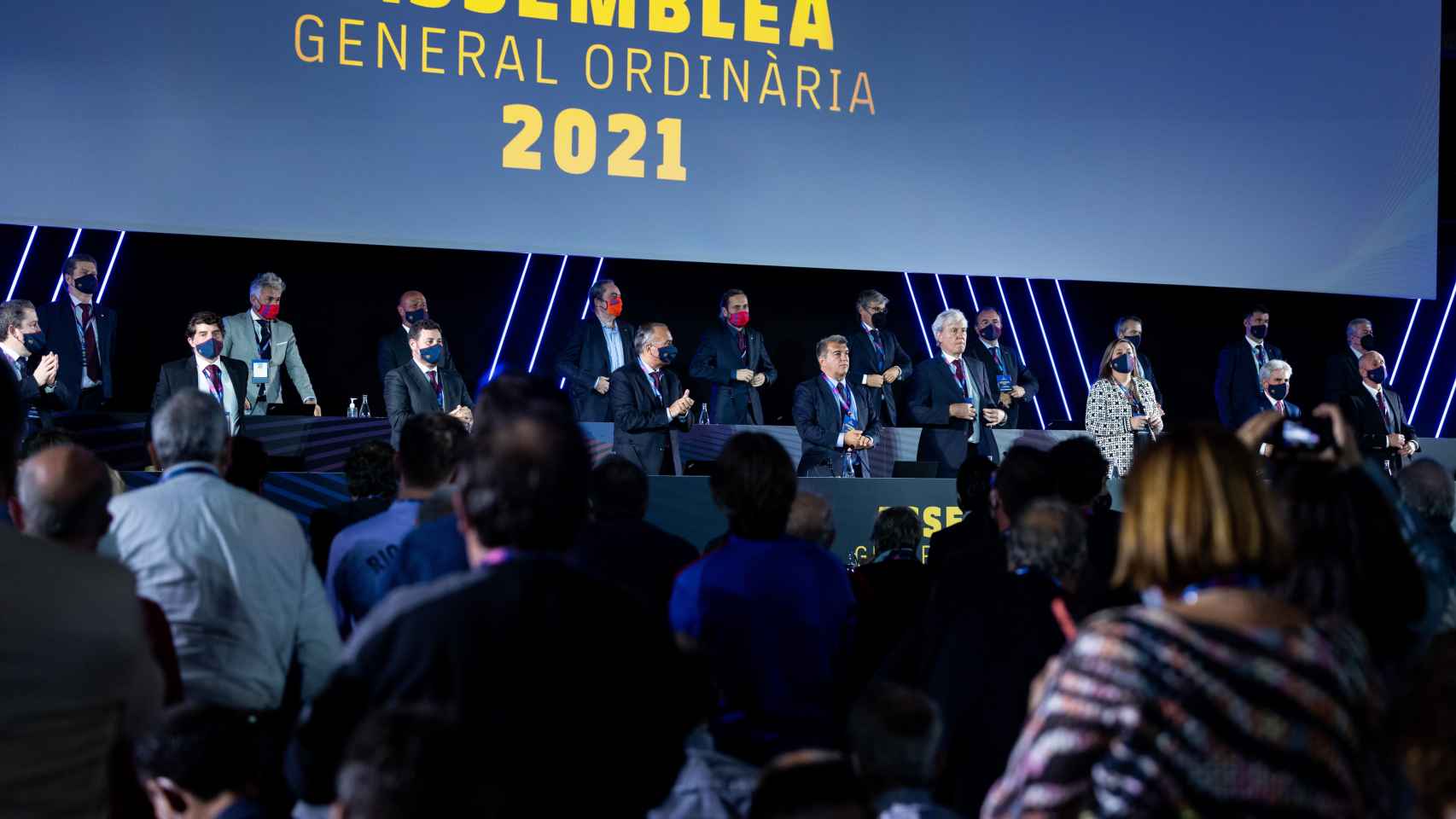 La junta directiva de Laporta preside la asamblea de socios compromisarios 2020-21 / FCB