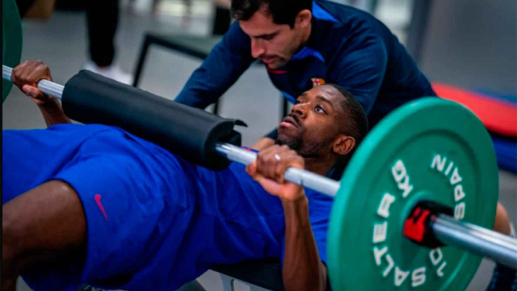 Ousmane Dembelé trabaja para volver a tope con de la lesión / FCB