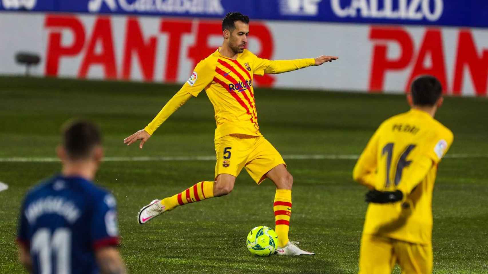 Busquets en el Huesca-Barça / FCB