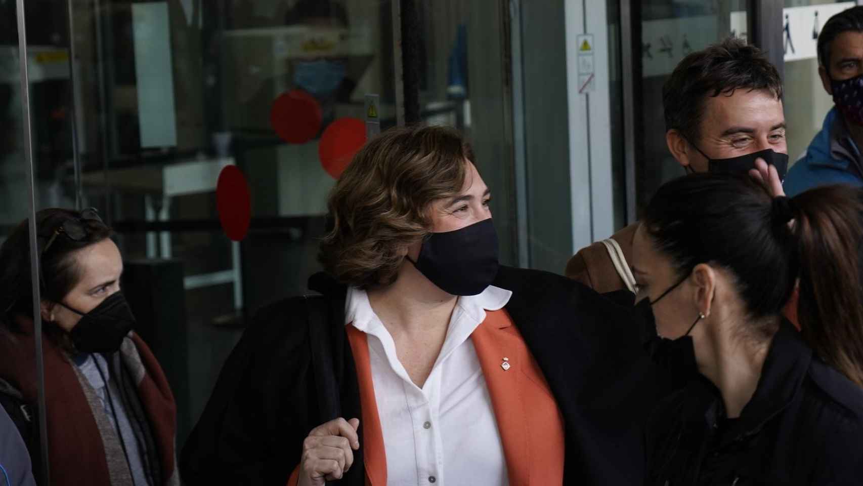 Ada Colau, alcaldesa de Barcelona, sale de declarar en la Ciutat de la Justicia / LUIS MIGUEL AÑÓN (CG)