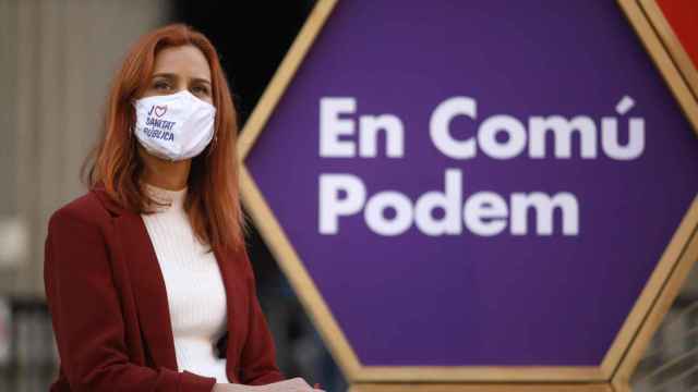 La candidata de los comuns a la presidencia de la Generalitat, Jèssica Albiach, durante el acto de inicio de campaña electoral / EUROPA PRESS