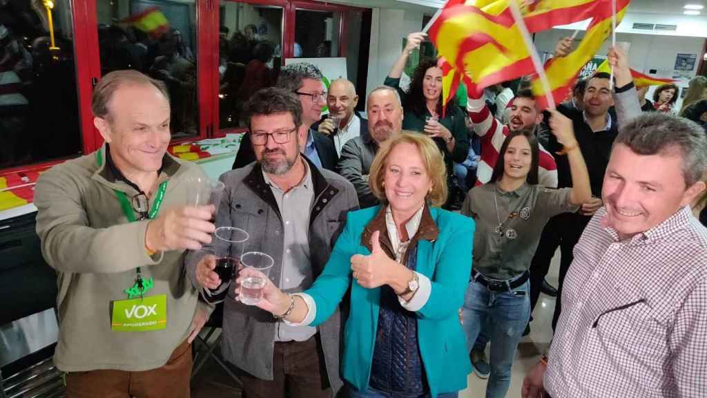 Imagen de la dirección provincial de Vox en Murcia celebrando los resultados del 10N / EUROPA PRESS