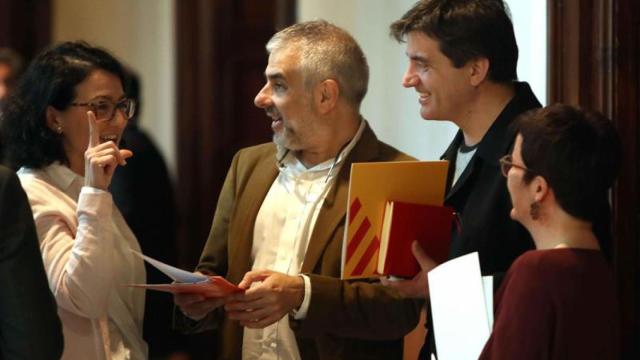 Eva Granados (PSC), Carlos Carrizosa (Ciudadanos), y Sergi Sabrià (ERC) / EFE