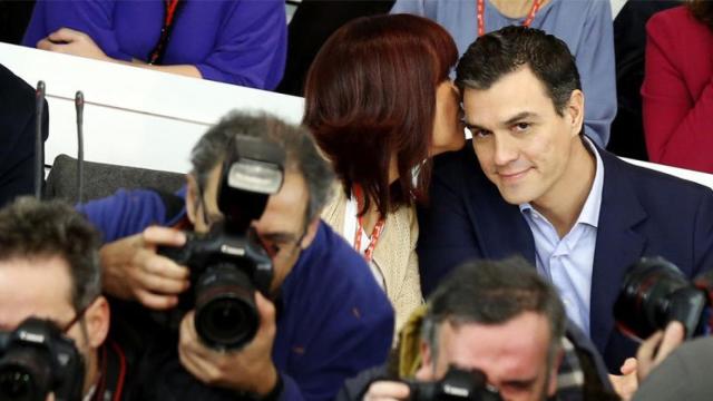 La cabecera sugiere que Pedro Sánchez (PSOE) busque un acuerdo con el PP.