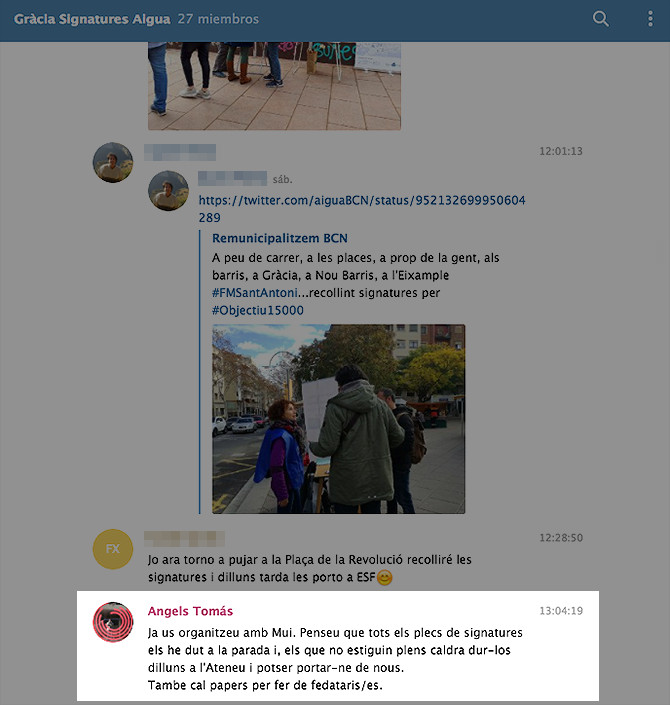 Mensajes de la concejal de distrito Àngels Tomás en la organización de la recogida de firmas / CG