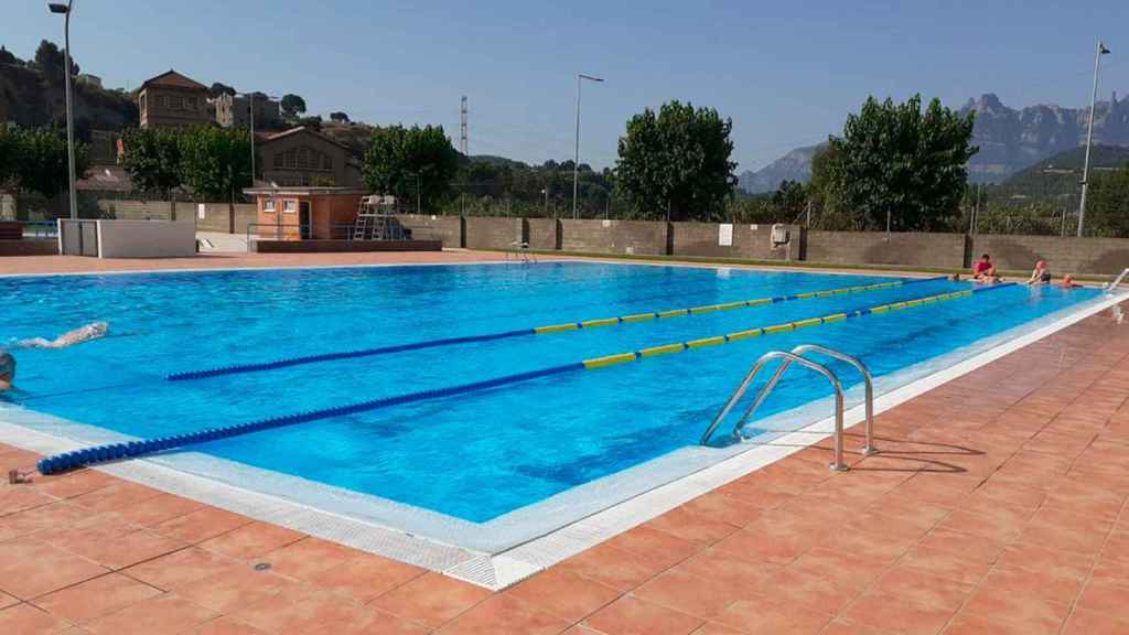 Piscina de Sant Vicenç de Castellet, lugar en el que el pederasta presuntamente cometió los abusos a varias niñas / AYUNTAMIENTO DE SANT VICENÇ DE CASTELLET