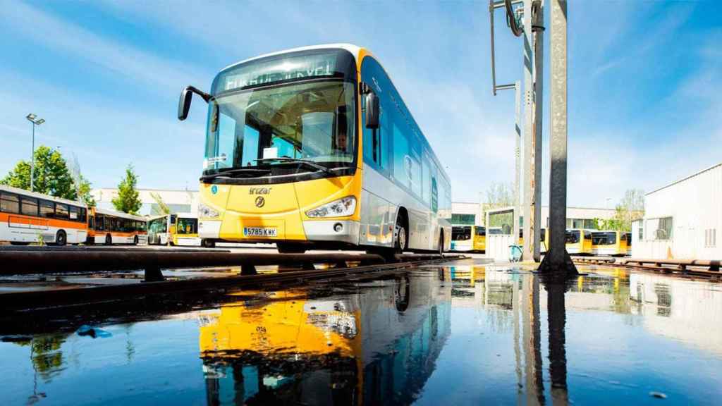 Un autobús de Tusgsal, actual operador del NitBus / CG