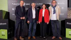 De izquierda a derecha: Xavi Coral (presentador del 'TN Migdia' de Televisió de Catalunya), Charlie Castaldi (periodista y productor audiovisual), Mª Lluïsa Martínez Gistau (presidenta de Dircom Catalunya) y John Carlin (periodista y escritor)