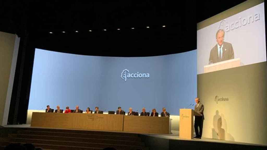 El presidente de Acciona, José Manuel Entrecanales, en la junta general de accionistas de la compañía / CG