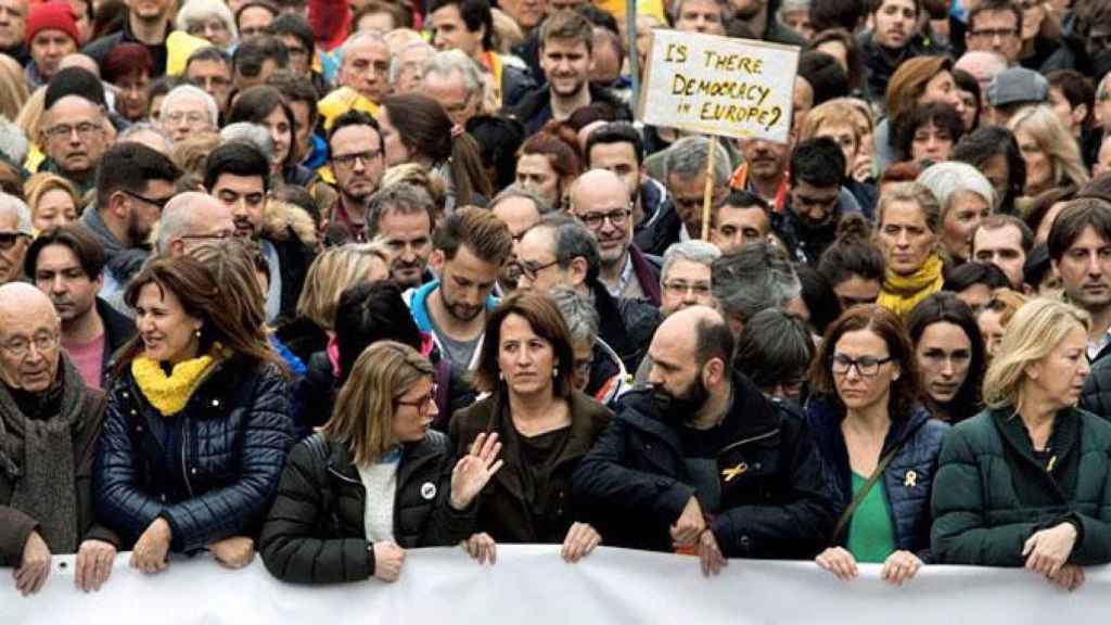 La presidenta de la ANC, Elisenda Paluzie (c), en una manifestación independentista que aspira a repetir este 1 de mayo / EFE