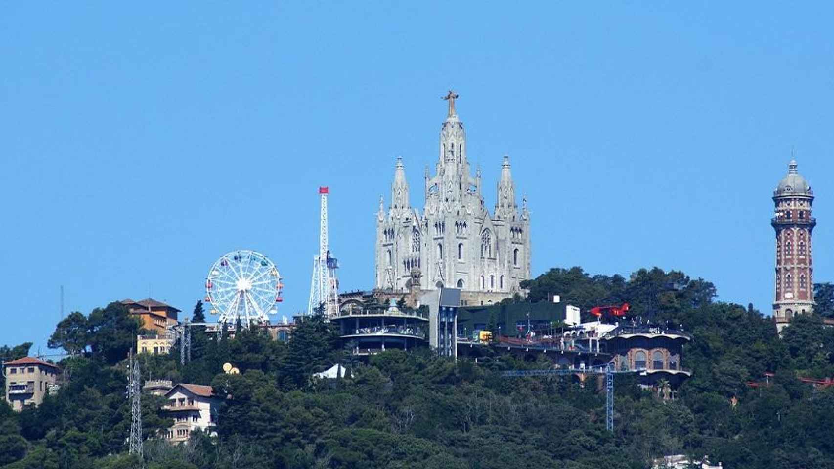 Vistas del Tibidabo, uno de los sitios de Barcelona para declararse / PIXABAY