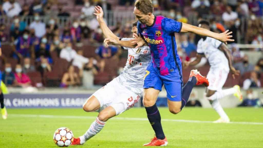 Luuk de Jong en una acción ante el Bayern / FCB