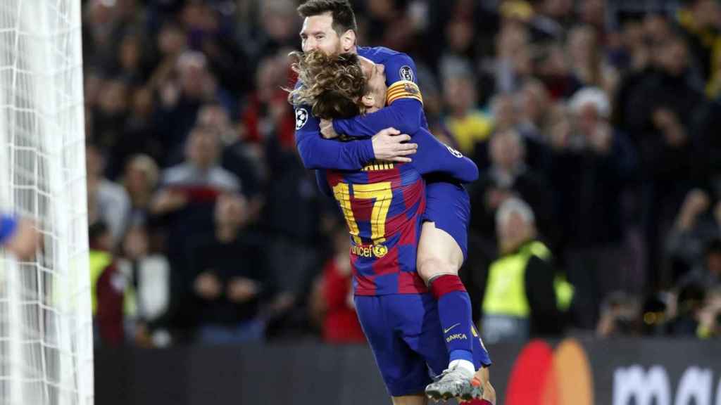 Griezmann con Leo Messi en un partido con el Barça / FC Barcelona