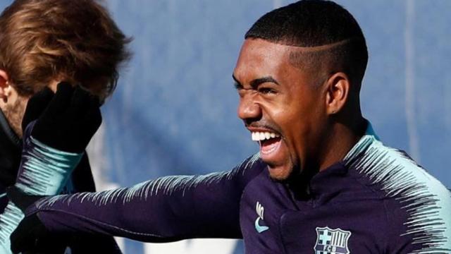 Malcom Oliveira se lo pasa en grande en un entrenamiento del Barca / INSTAGRAM