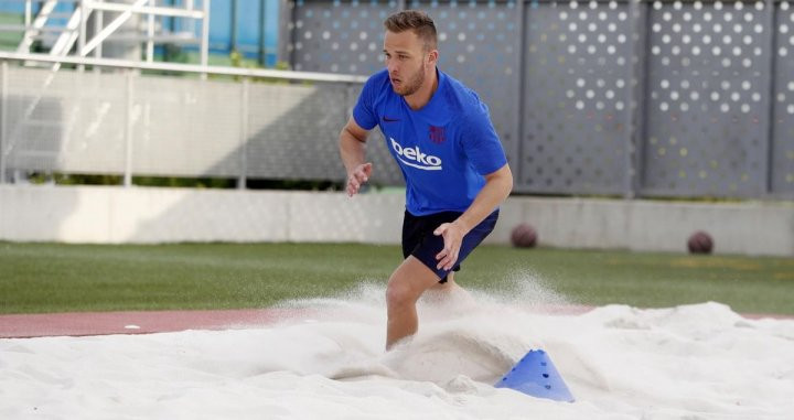 Arthur, baja con el Barça por lesión/ FCB