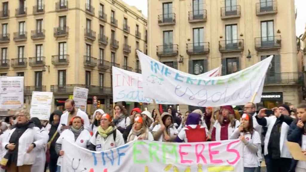 Protesta de sanitarios de Intersindical, como los que se manifestarán en una huelga convocada por Metges de Catalunya / Cedida