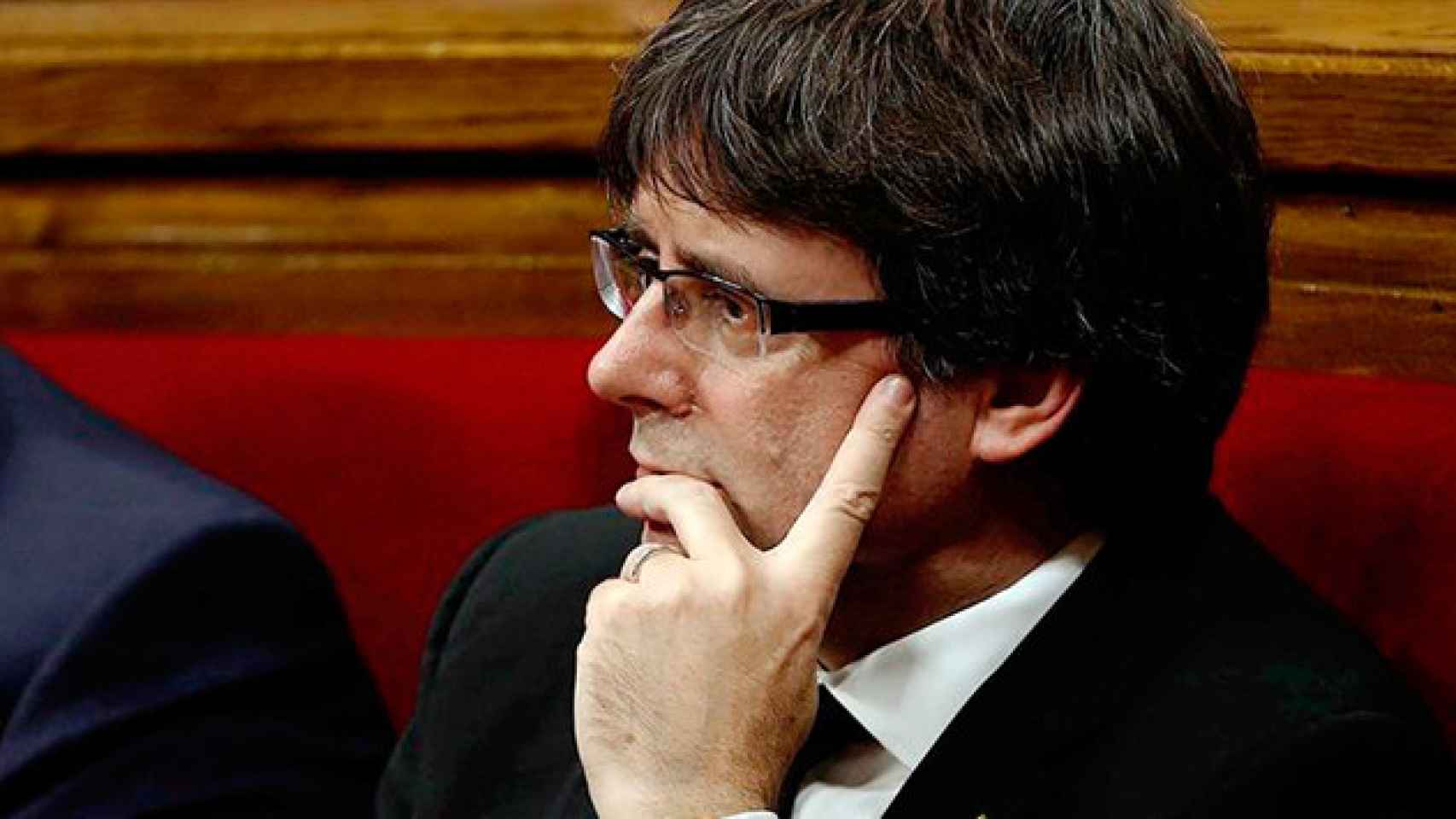 El presidente de la Generalitat, Carles Puigdemont, en el Parlament / EFE