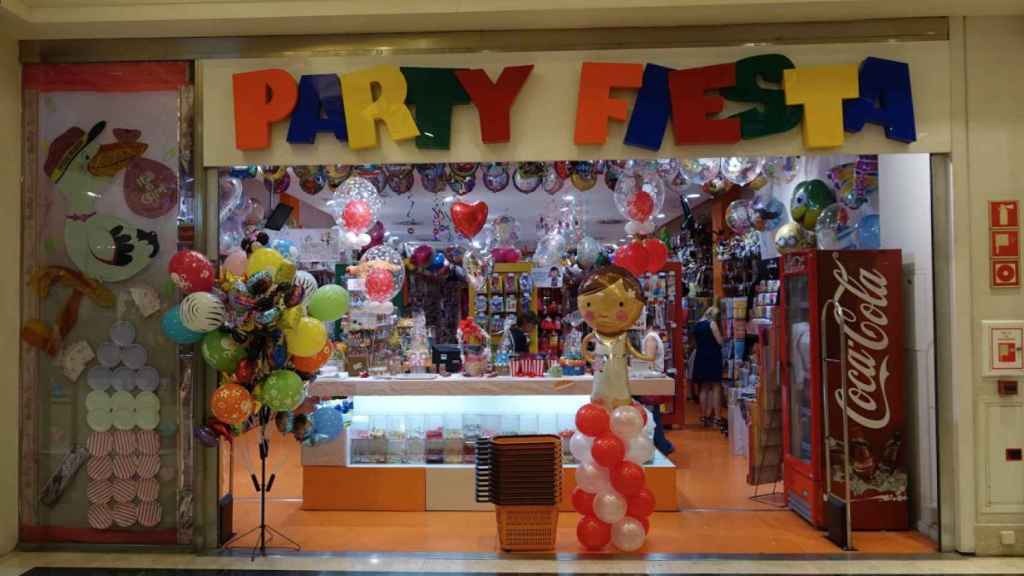 Una tienda de Party Fiesta en L'Hospitalet / MAPS