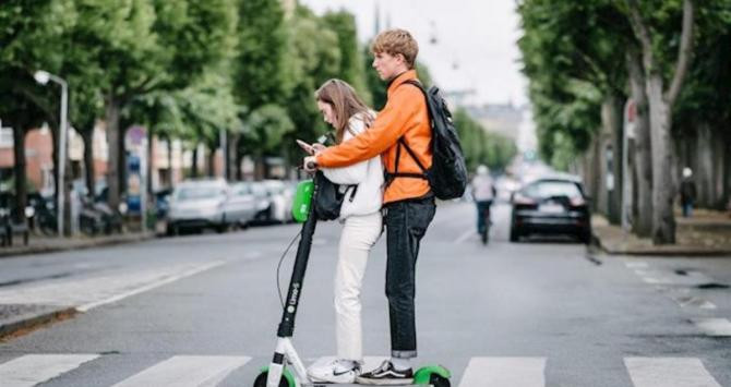 Las nuevas opciones de movilidad, especialmente los patinetes, preocupan a Tráfico / EP