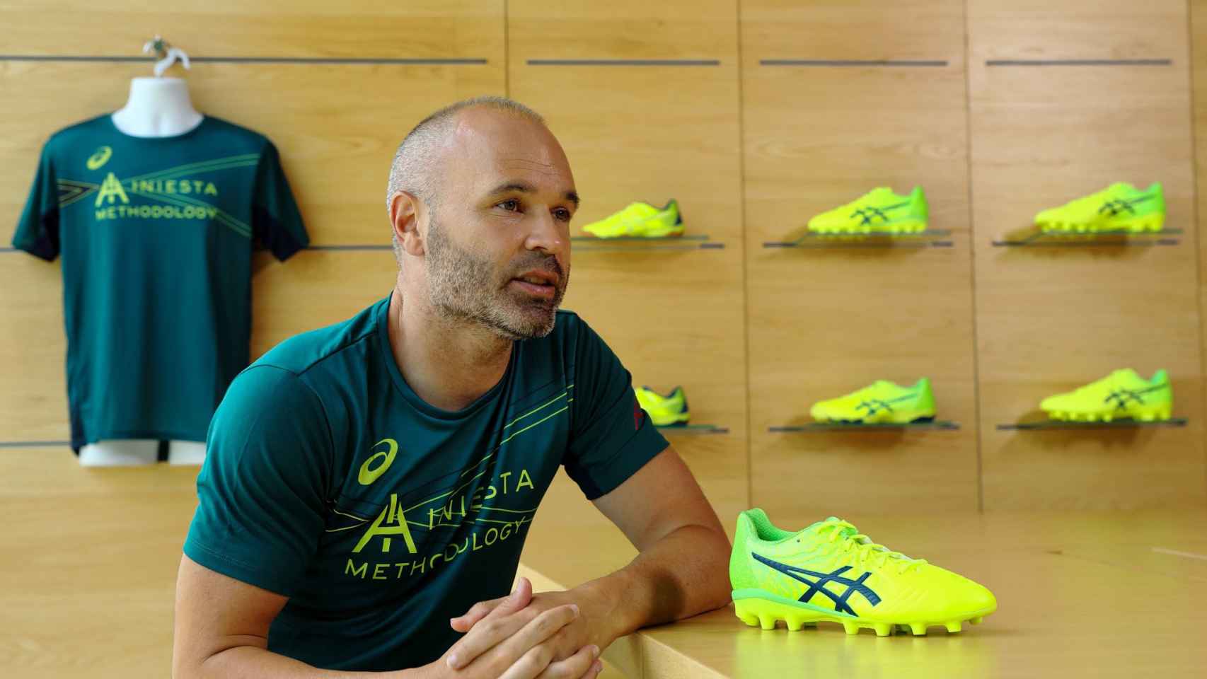 Iniesta en un acto de Asics / Asics