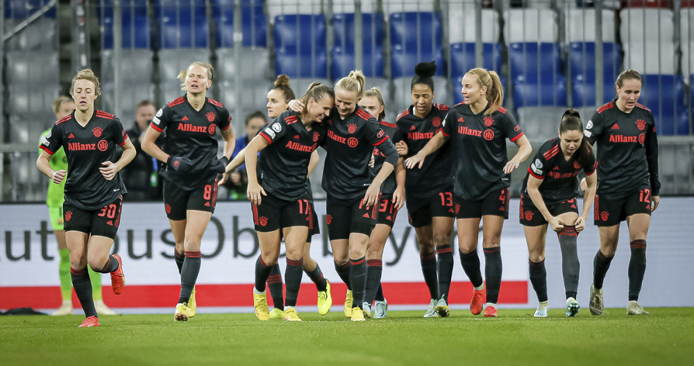 Las jugadoras del Bayern Múnich celebran su triunfo contra el Barça / EFE