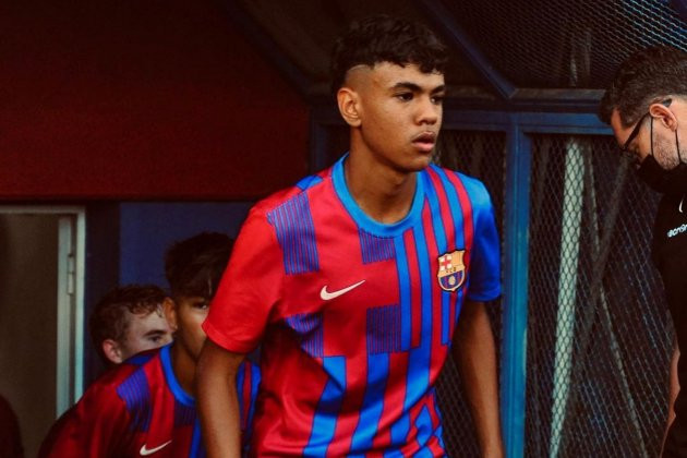 Adam Aznou, lateral del Cadete A