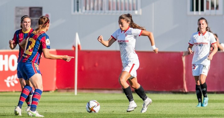 Caldentey y Patri Guijarro ante el Sevilla en la Copa de la Reina 2021 / SEVILLA FC