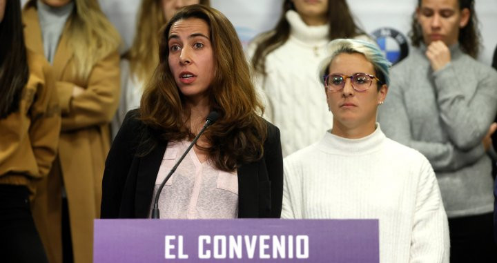 Rueda de prensa de futbolistas femeninas de primera división por el Convenio Colectivo