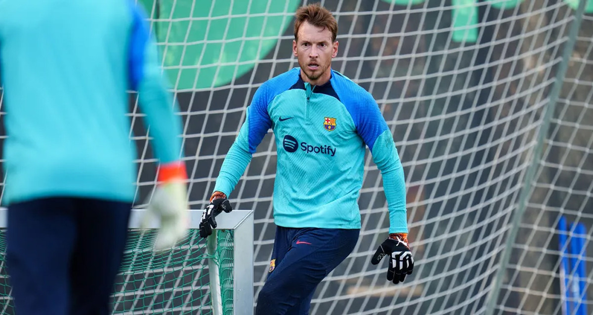 Neto Murara, durante uno de los entrenamientos de la actual pretemporada del Barça / FCB