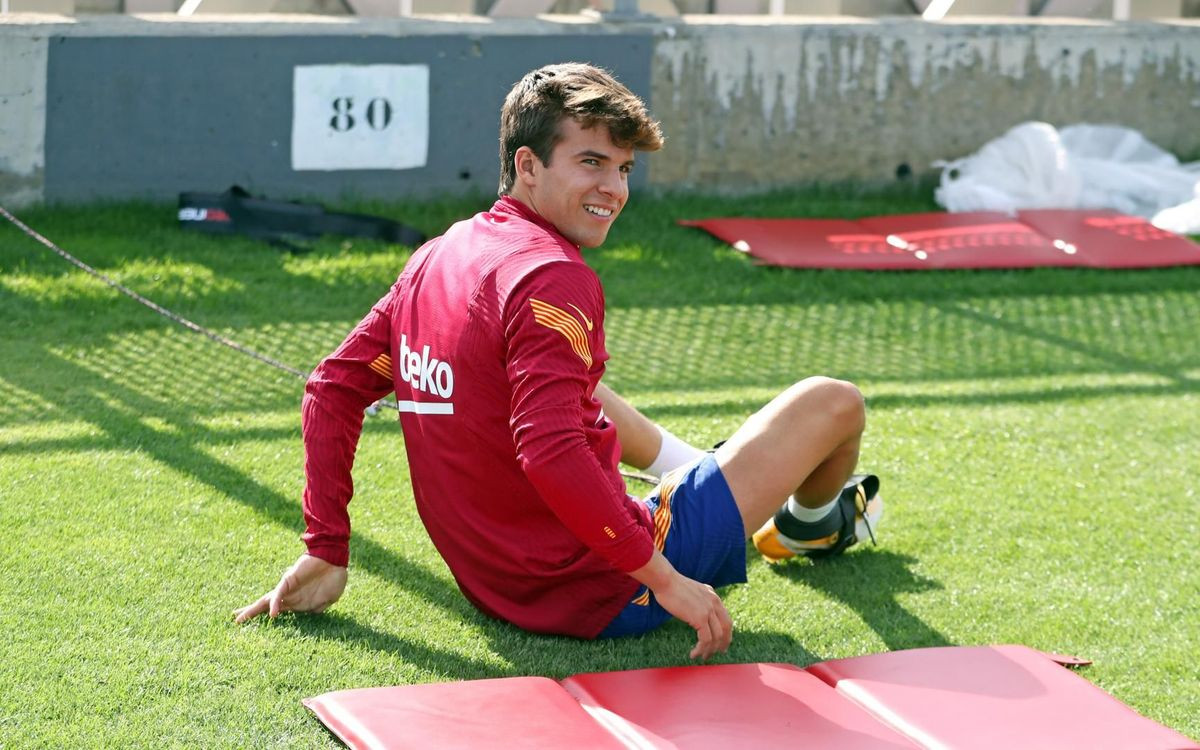 Riqui Puig dutante un entrenamiento /FCB