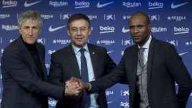 Bartomeu, Abidal y Setién en la presentación del técnico santanderino / EFE