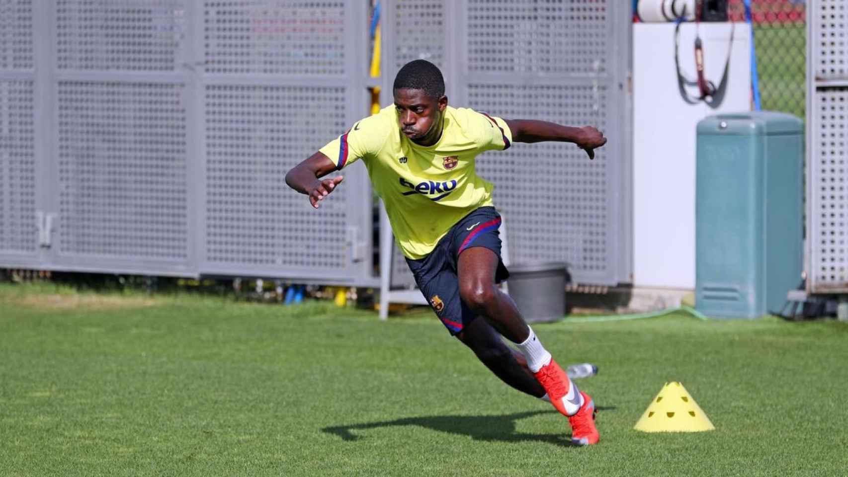 Dembelé durante un entrenamiento /FCB