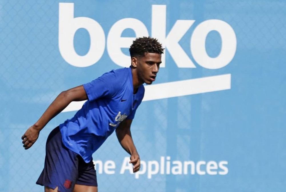 Una foto de Jean-Clair Todibo durante un entrenamiento del Barça / FCB