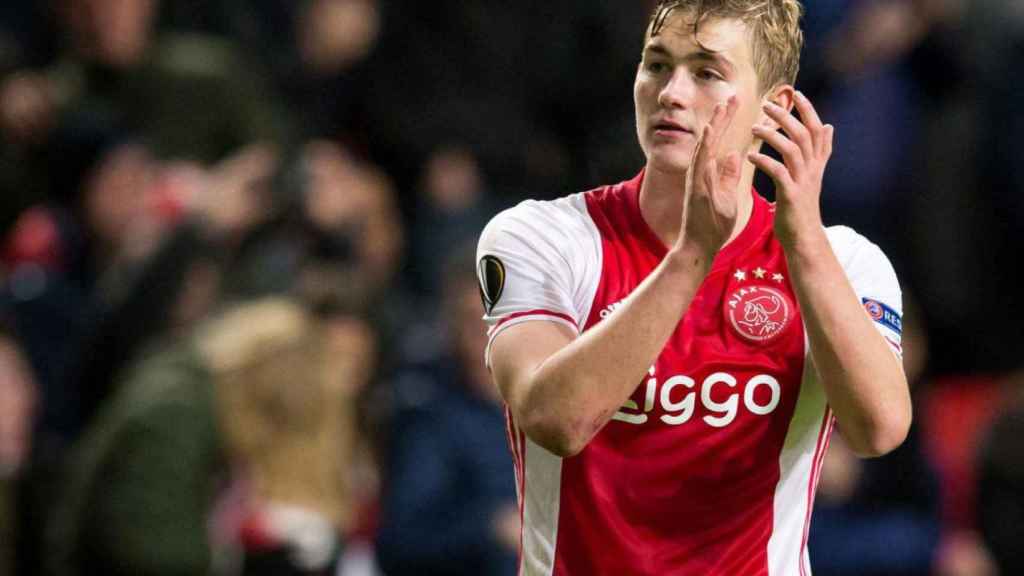 Una foto de Matthijs de Ligt en un encuentro con el Ajax / EFE