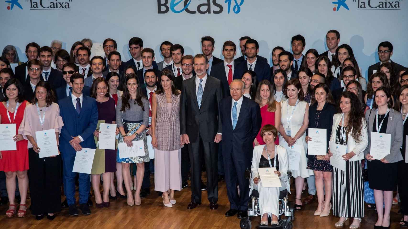 Foto de familia de becados por la Fundación la Caixa / Fundación la Caixa