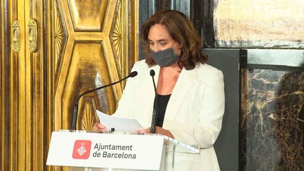 Ada Colau, alcaldesa de Barcelona, en una comparecencia pública anterior / EP