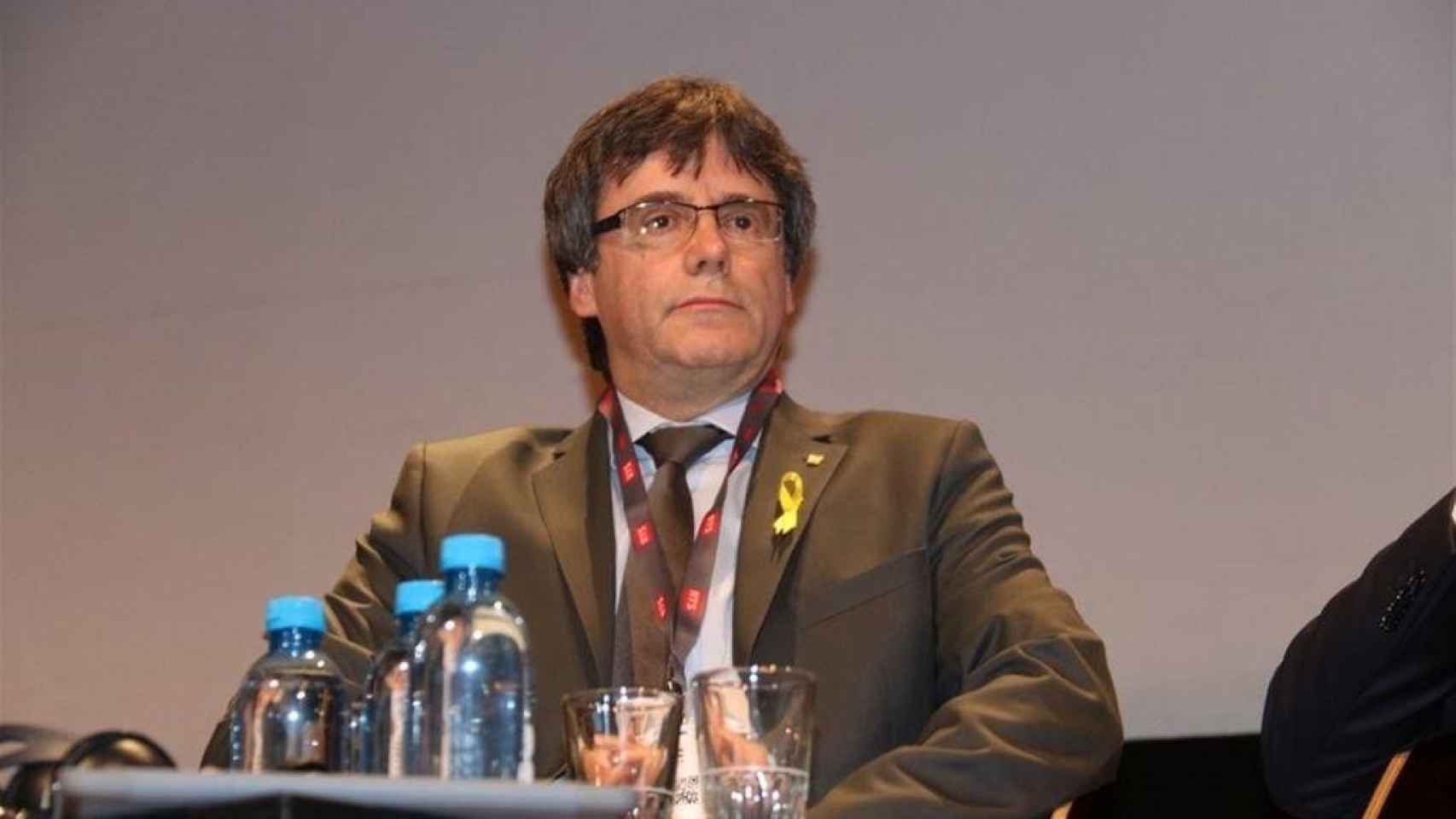 Carles Puigdemont dinamita la alianza independentista en el Parlament